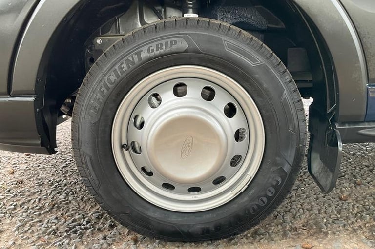 2025 Ford Transit 460 Leader L4 H3 ELWB High Roof 17 Seat Minibus RWD 2.0 EcoBlue 165ps, FRON Min...