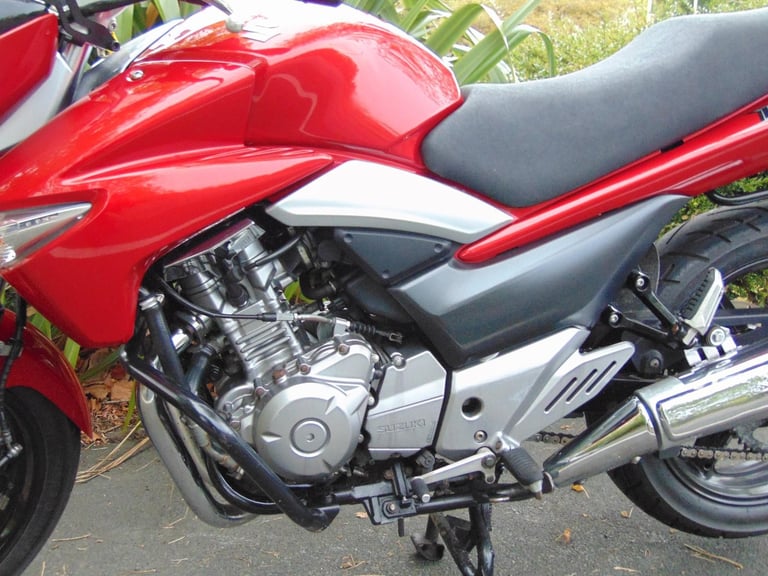 Suzuki GW250L3 Inazuma lightweight 250 naked beginner friendly learner commuter 