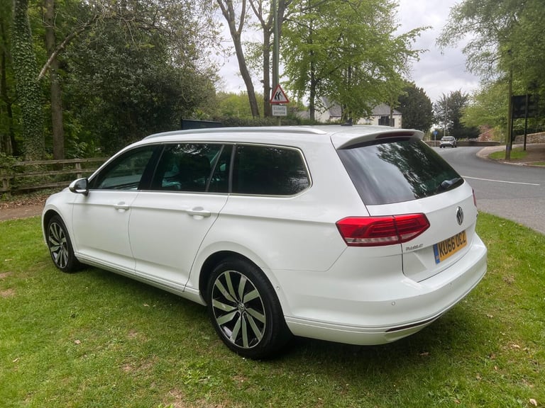 VOLKSWAGEN PASSAT 1.6 TDI BlueMotion Tech SE Business White Auto Diesel 2016