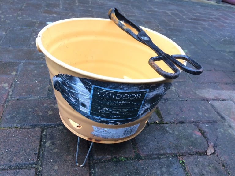 Barbecue BBQ bucket with pinchers approx 30cm diameter | in Chandlers Ford,  Hampshire | Gumtree