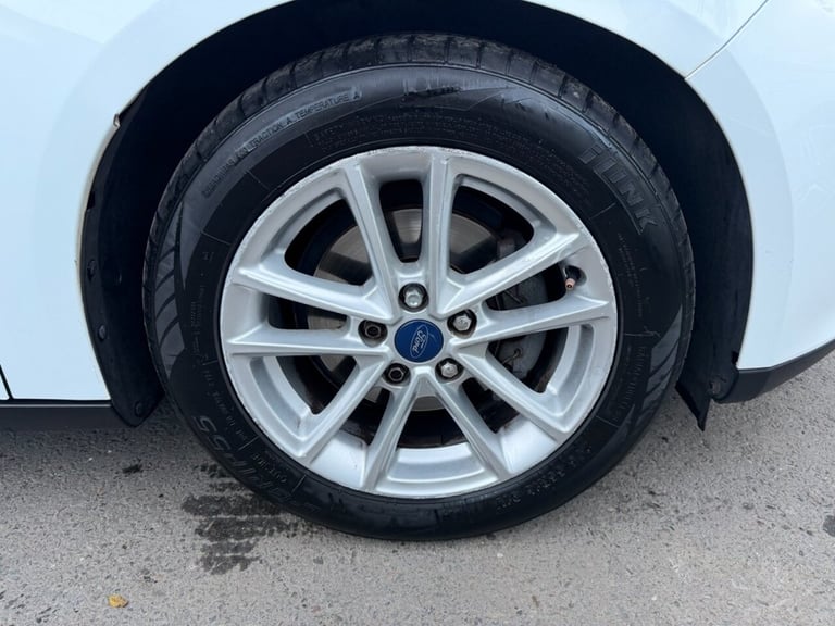 2016 Ford Focus 1.0 EcoBoost 125 Zetec 5dr Auto HATCHBACK PETROL Automatic