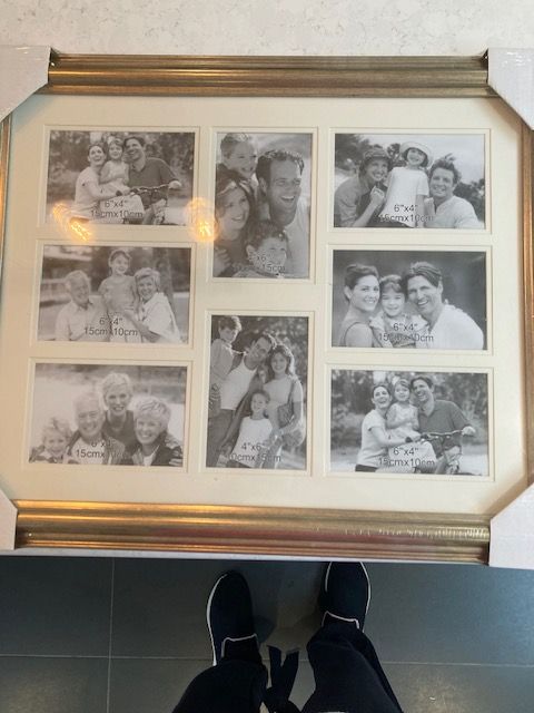 image for £5 Lovely gold photo frame for 8 photos (6" x 4" or 15cm x 10cm ) Brand new and shrink wrapped. 