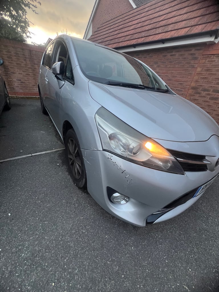 Toyota, VERSO, MPV, 2014, Manual, 1598 (cc), 5 doors