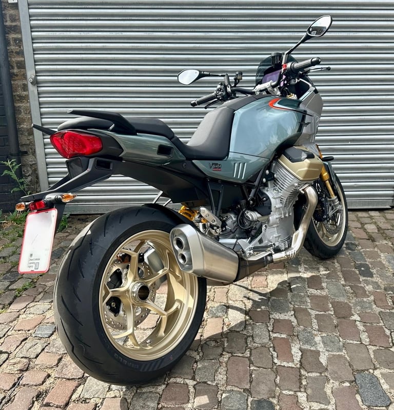 Moto Guzzi V100 Mandello S E5+