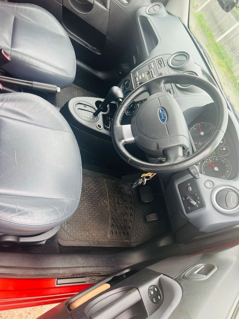 FORD FIESTA YEAR 2007, FULLY AUTOMATIC 1.6 PETROL VERY LOW MILEAGE, 2 KEYS, FULL SERVICE, LADY OWNER