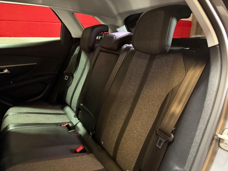 2019 Peugeot 3008 1.2 PureTech Allure Euro 6 (s/s) 5dr HATCHBACK Petrol Manual