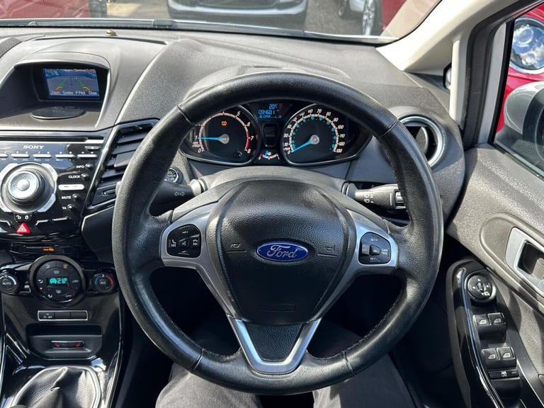 2014 Ford Fiesta 1.0T EcoBoost Titanium X Euro 5 (s/s) 5dr HATCHBACK Petrol Manual