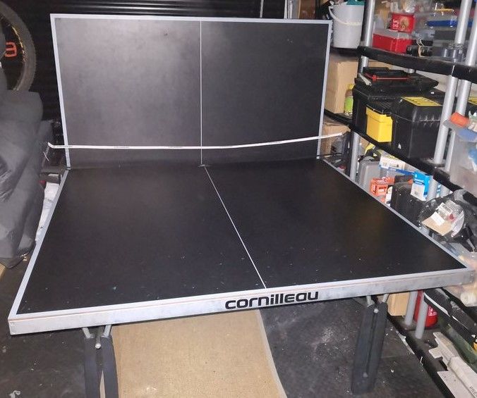 CORNILLEAU TABLE TENNIS TABLE -BLACK & MAT OUTDOOR