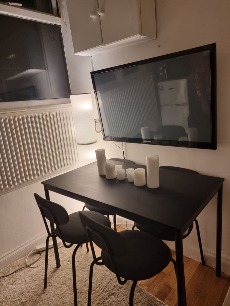 DSS FULHAM 1ST FL SELF CON STUDIO FLAT 10 MIN WALK TUBE &RIVER SHORT BUS RIDE TO CLAPHAM JUNCTION 