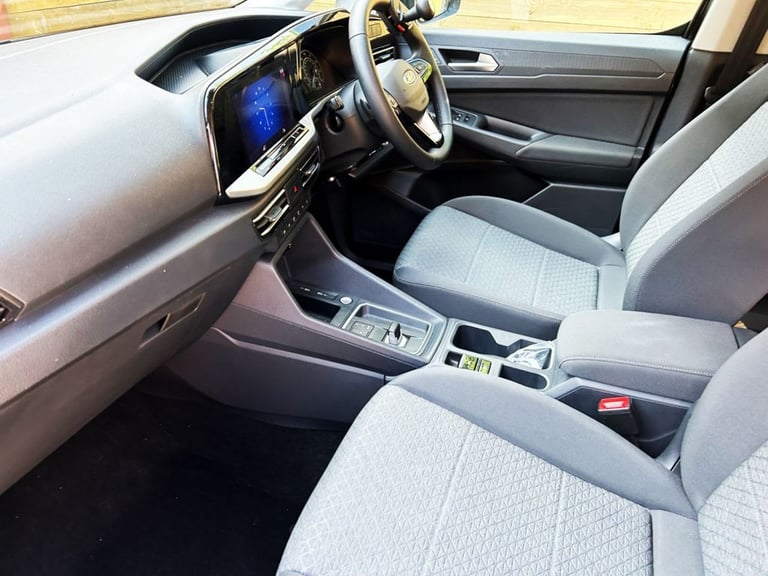 2024 Ford Tourneo Connect 2.0 EcoBlue Titanium 5dr Auto [7 seat] MPV DIESEL Automatic