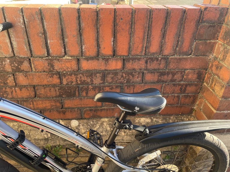 Mens bike for sale, in perfect condition.