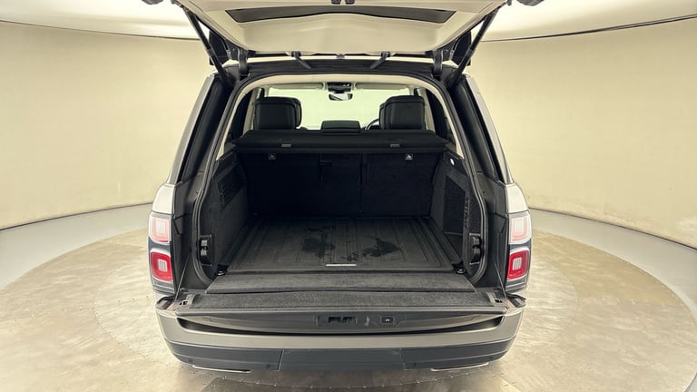 2019 Land Rover Range Rover 4.4 SD V8 Autobiography SUV 5dr Diesel Auto 4WD Euro 6 (s/s) (339 ps)...