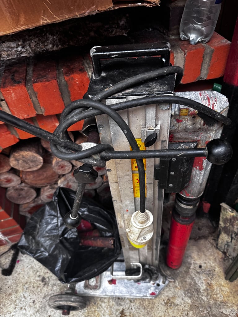 Core drill 