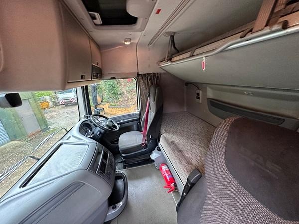 Daf XF460 Space Cab 6x2 Sliding 5th Wheel