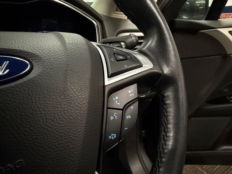 2018 Ford Mondeo 2.0 TDCi Duratorq Vignale Hatchback 5dr Diesel Manual Euro 6 (s/s) (150 ps) Hatc...