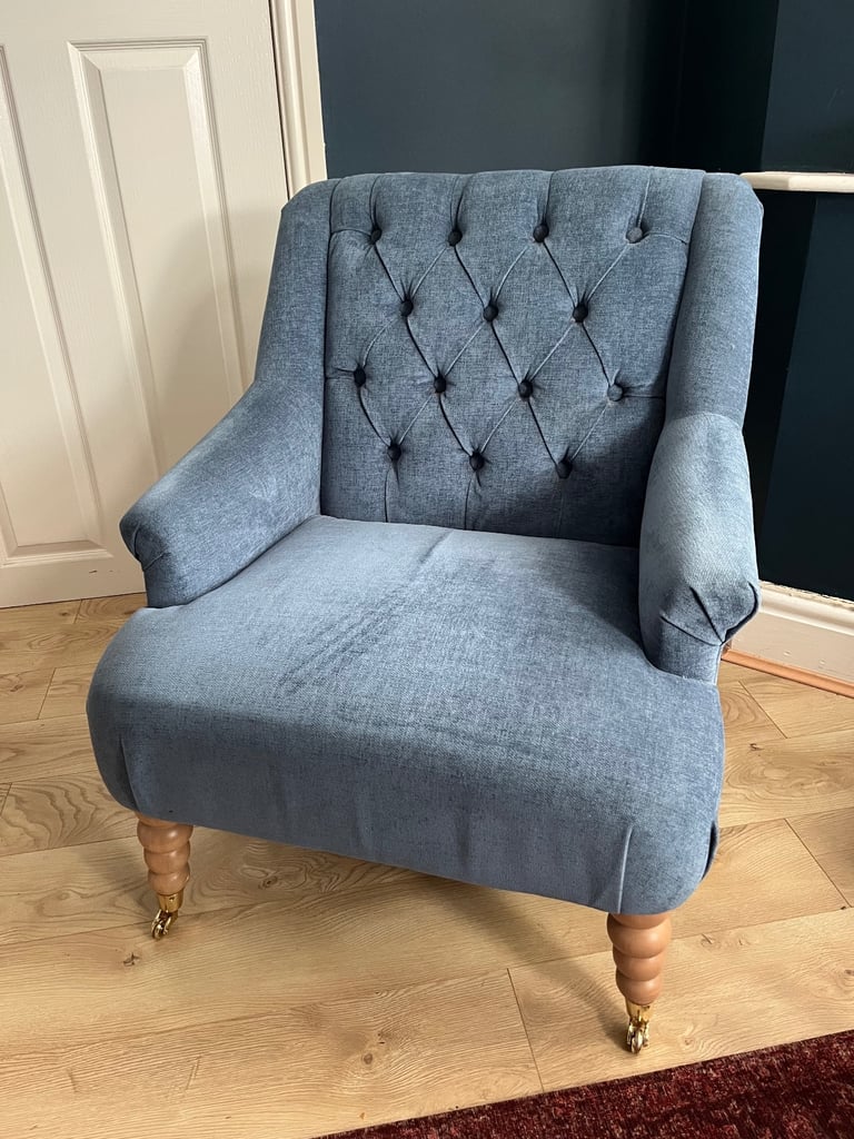 Beautiful Laura Ashley Baron Chenille Seaspray Blue Ropsley Accent Chair.