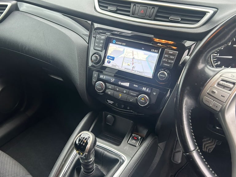2016 Nissan Qashqai 1.2 DiG-T N-Connecta 5dr HATCHBACK Petrol Manual