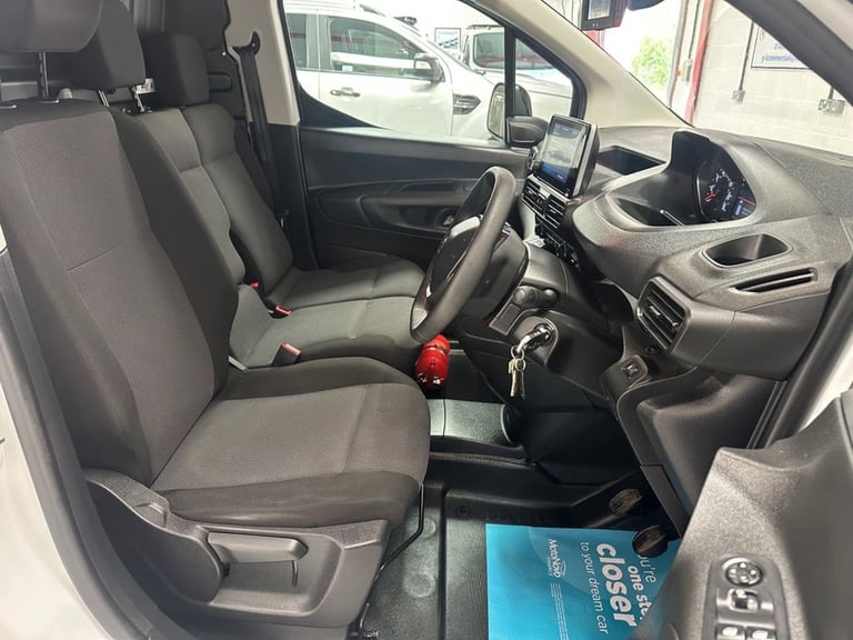 2022 72 PEUGEOT PARTNER 1.5 BLUEHDI 1000 ASPHALT PREMIUM SWB EURO 6 100 BHP * 30