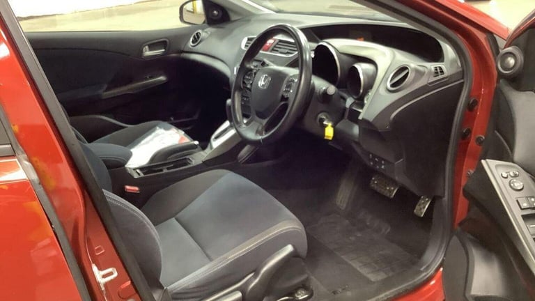 HONDA CIVIC 1.8 i-VTEC SE Plus Auto Euro 5 5dr 2015