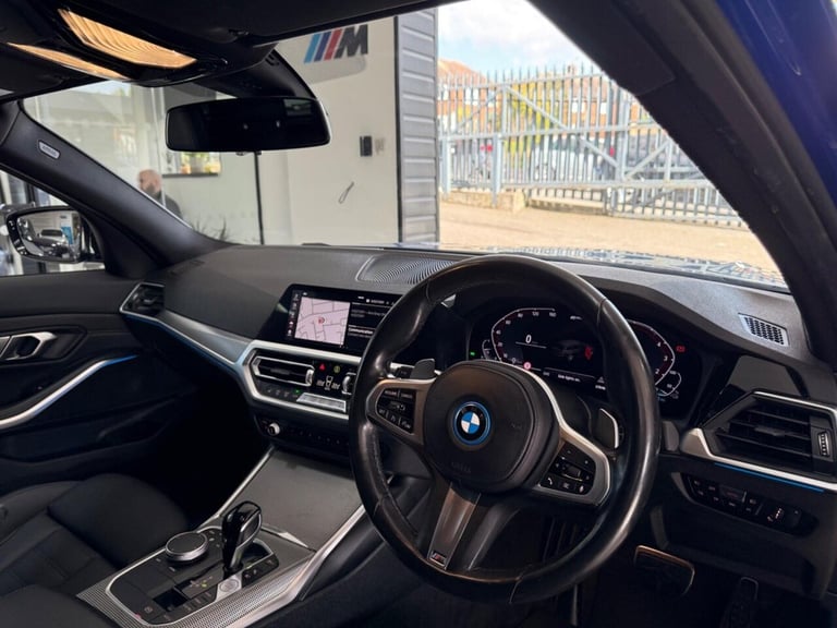 2021 BMW 3 Series 2.0 330e 12kWh M Sport Touring Auto Euro 6 (s/s) 5dr Estate PETROL/ELECTRIC Aut...