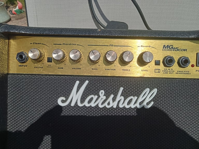 Reduced to £30 - Marshall MG Series 15CDR 15 watt amp