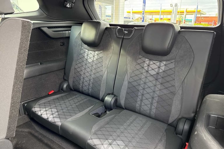 2025 Volkswagen Touran 1.5 eTSI R-Line 5dr DSG7 [7 Seat] ESTATE PETROL Automatic