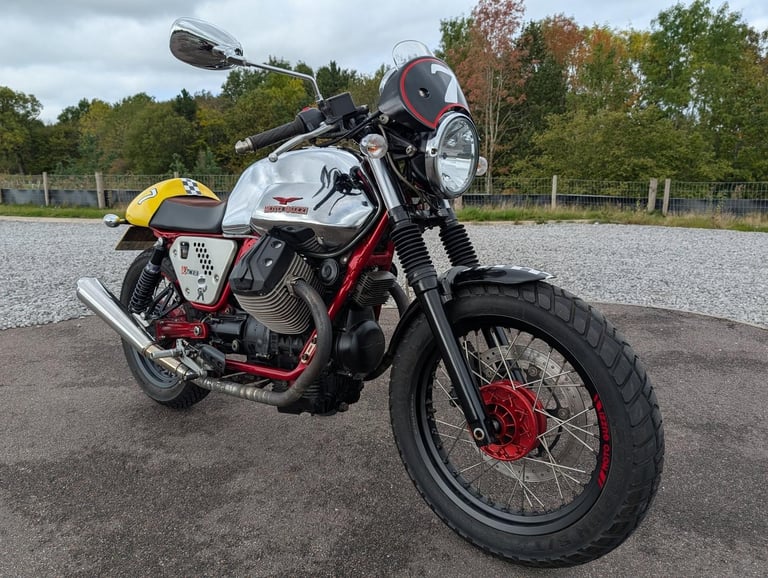 2014 MOTO GUZZI V7 RACER
