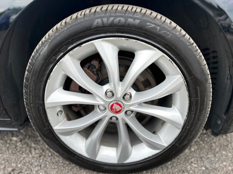 2018 Jaguar XF 2.0i R-Sport Auto Euro 6 (s/s) 4dr SALOON Petrol Automatic