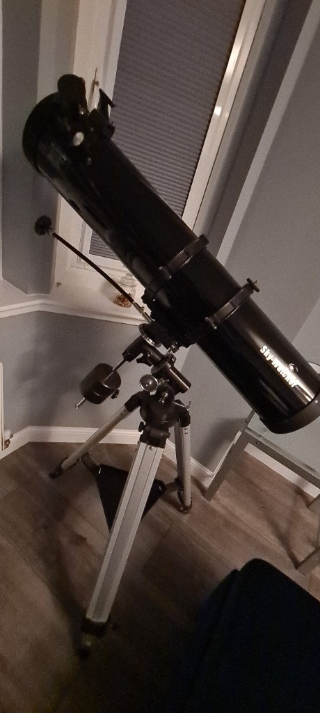 image for 130MM (5.1&quot;) F/900 NEWTONIAN REFLECTOR TELESCOPE
