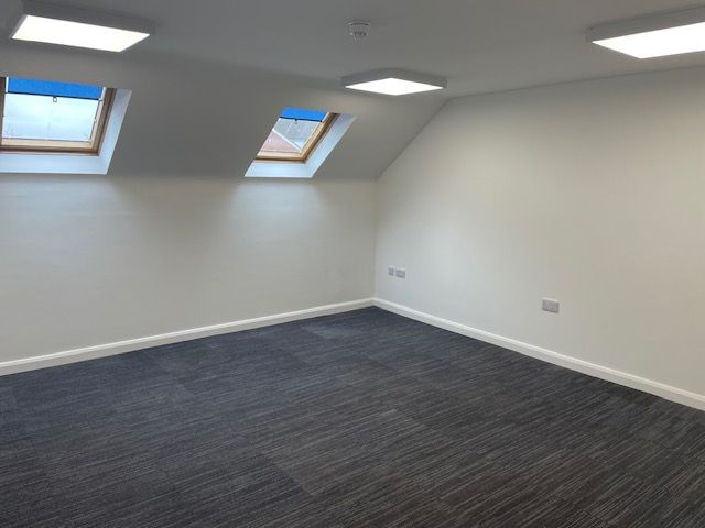 Offices studios to rent in  Farnborough