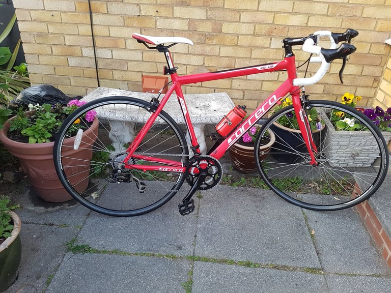 LARGE CARRERA ROAD BIKE 700c WHEEL 22" ALUM FRAME GOOD CONDITION