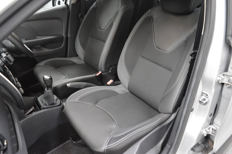 2019 Renault Clio 1.5 dCi 90 Play 5dr LOW MILEAGE + ONE OWNER + ULEZ COMPLIANT Hatchback Diesel M...