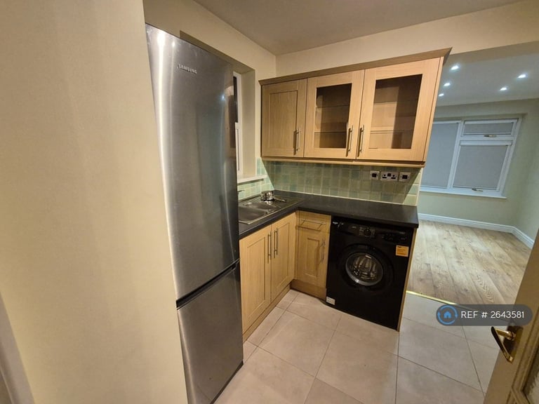 2 bedroom house in Grafton Road, Dagenham, RM8 (2 bed) (#2643581)