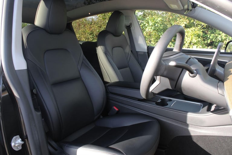 2022 Tesla Model Y (Dual Motor) Long Range Auto 4WDE 5dr MPV Electric Automatic