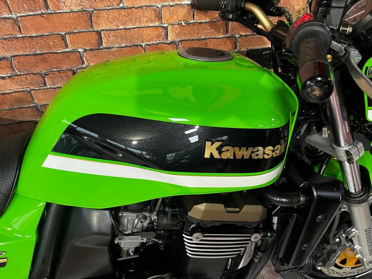 2007 Kawasaki ZRX1200 R, only 6117 miles from new, 
