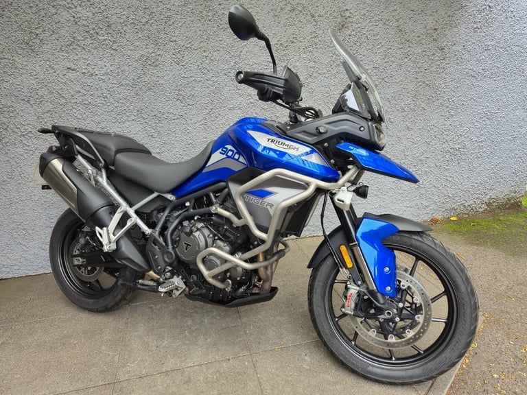 2023 Triumph Tiger 900 GT Pro heated grips and seats