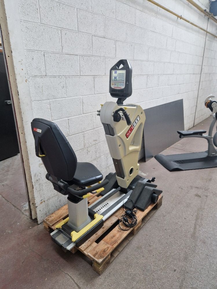 image for Life Fitness Sci Fit upper body ergo (hand Bike) VGC. over £5K new -bargain £300 free matrix model