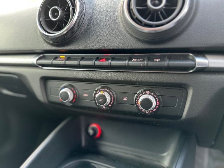 2015 Audi A3 1.6 TDI 110 SE Technik 5dr HATCHBACK Diesel Manual