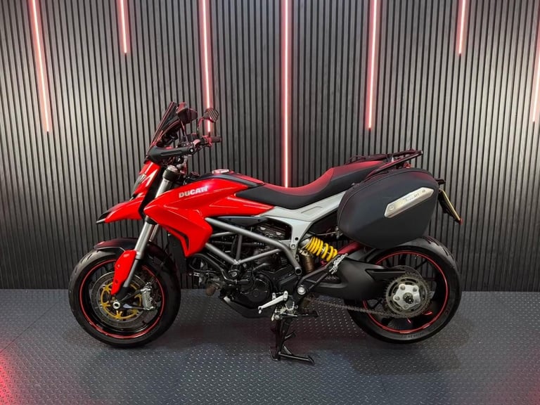 2015 Ducati Hyperstrada 821 821 Euro 3