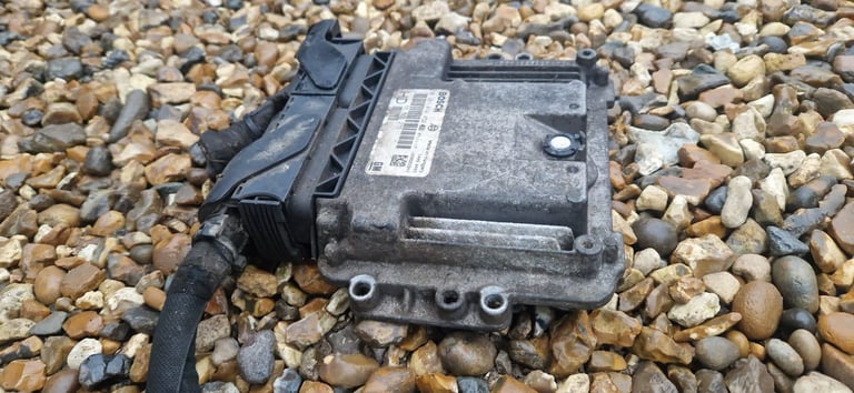 Vauxhall Zafira B 08-13 Automatic Auto 1.9 CDTI Diesel ECU Control Module 0281014452