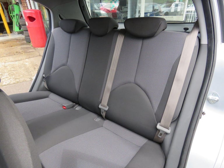 2011 Kia Rio 1.4 2 IPD 5dr HATCHBACK Petrol Manual