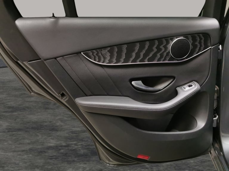 2018 Mercedes-Benz GLC 2.1 GLC220d AMG Line SUV 5dr Diesel G-Tronic+ 4MATIC Euro 6 (s/s) (170 ps)...