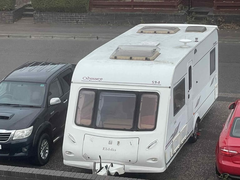 Elddis 2007 with fixed bed  Double front bed