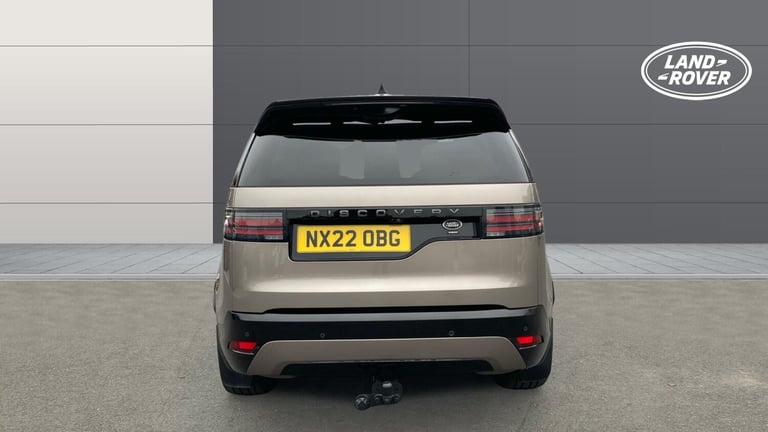 2022 Land Rover Discovery 3.0 D300 R-Dynamic SE 5dr Auto Diesel Station Wagon Station Wagon Diese...
