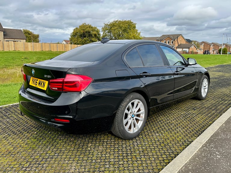 2016 BMW 318i SE Black Saloon Manual LCI ULEZ MOTd