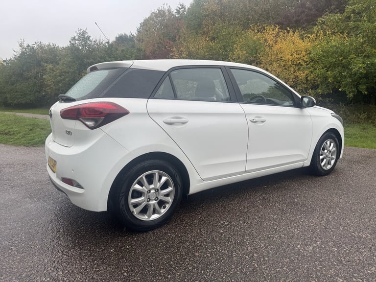 HYUNDAI I20 1.2 SE 2017
