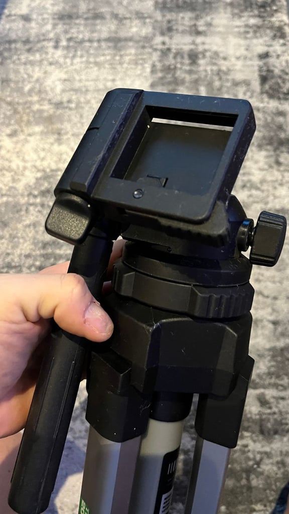Professional Camera Tripod | Miranda Titan 20 Pan & Tilt Head Tripod