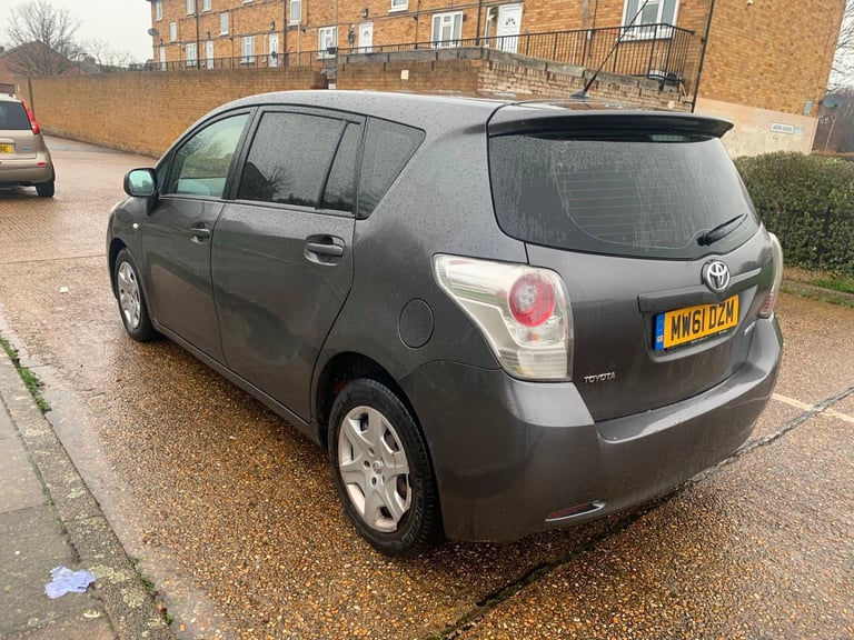 2012 Toyota Verso 2.0 D-4D T2 5dr MPV Diesel Manual