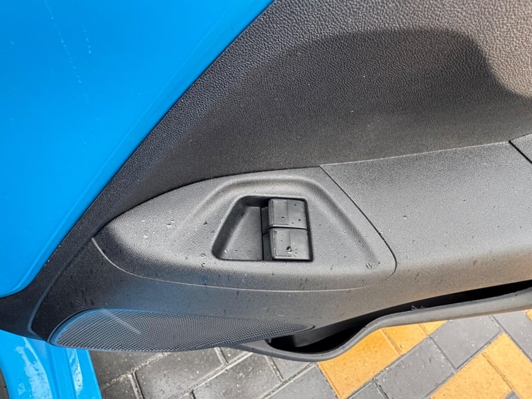 2016 Toyota AYGO 1.0 VVT-i x-cite (INstyle pack) Euro 6 3dr HATCHBACK Petrol Manual