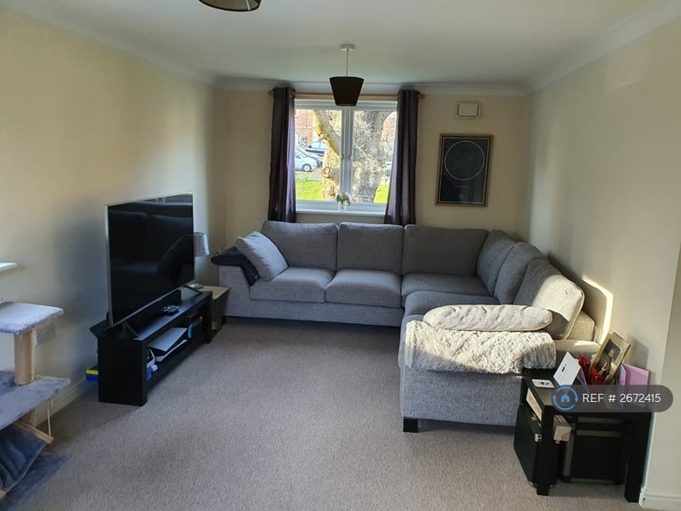 2 bedroom flat in Whitworth House, Newport, NP20 (2 bed) (#2672415)